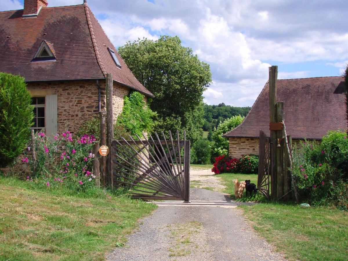 La Ferme De Sapharey Bed & Breakfast Sarrazac  Luaran gambar